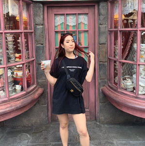 Meet your Posher, Belle